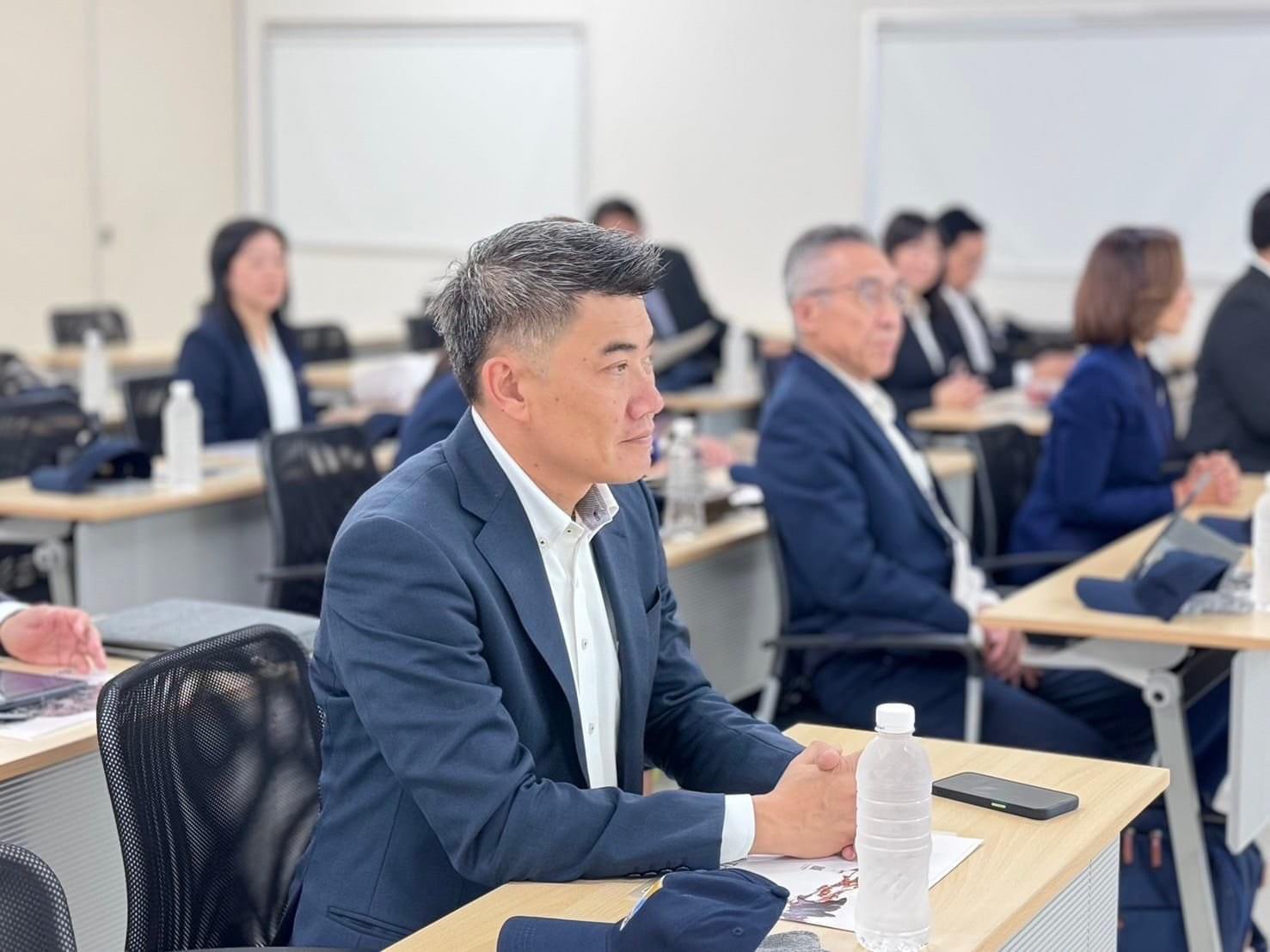 รัฐมนตรีฯ พิมพ์ภัทรา นำคณะผู้บริหารกระทรวงอุตสาหกรรมเยี่ยมชมกระบวนการรีไซเคิลรถยนต์ ณ  eco-R Co., Ltd. ประเทศญี่ปุ่น