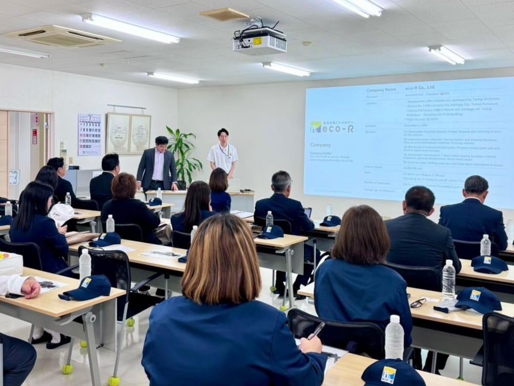 รัฐมนตรีฯ พิมพ์ภัทรา นำคณะผู้บริหารกระทรวงอุตสาหกรรมเยี่ยมชมกระบวนการรีไซเคิลรถยนต์ ณ  eco-R Co., Ltd. ประเทศญี่ปุ่น