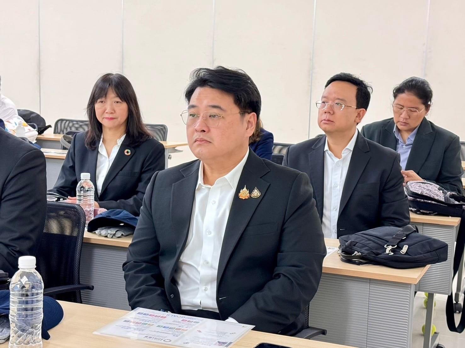 รัฐมนตรีฯ พิมพ์ภัทรา นำคณะผู้บริหารกระทรวงอุตสาหกรรมเยี่ยมชมกระบวนการรีไซเคิลรถยนต์ ณ  eco-R Co., Ltd. ประเทศญี่ปุ่น