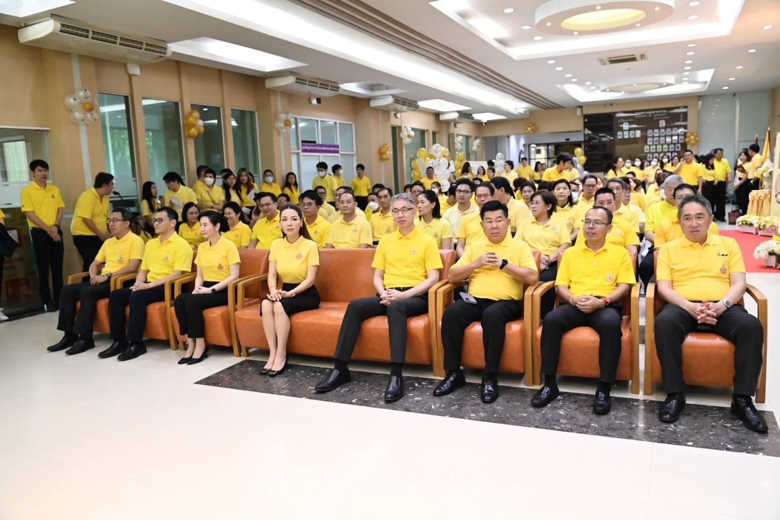 กระทรวงอุตสาหกรรม ผนึกหน่วยงานรัฐ-เอกชน-ประชาชน เปิด “โครงการอุตสาหกรรมรวมใจ ลดคาร์บอนไทย 7.2 ล้านตัน เฉลิมพระเกียรติพระบาทสมเด็จพระเจ้าอยู่หัว เนื่องในโอกาสพระราชพิธีมหามงคลเฉลิมพระชนมพรรษา 6 รอบ 28 กรกฎาคม 2567” ตั้งเป้าลดการปล่อยก๊าซเรือนกระจก สร้างควา