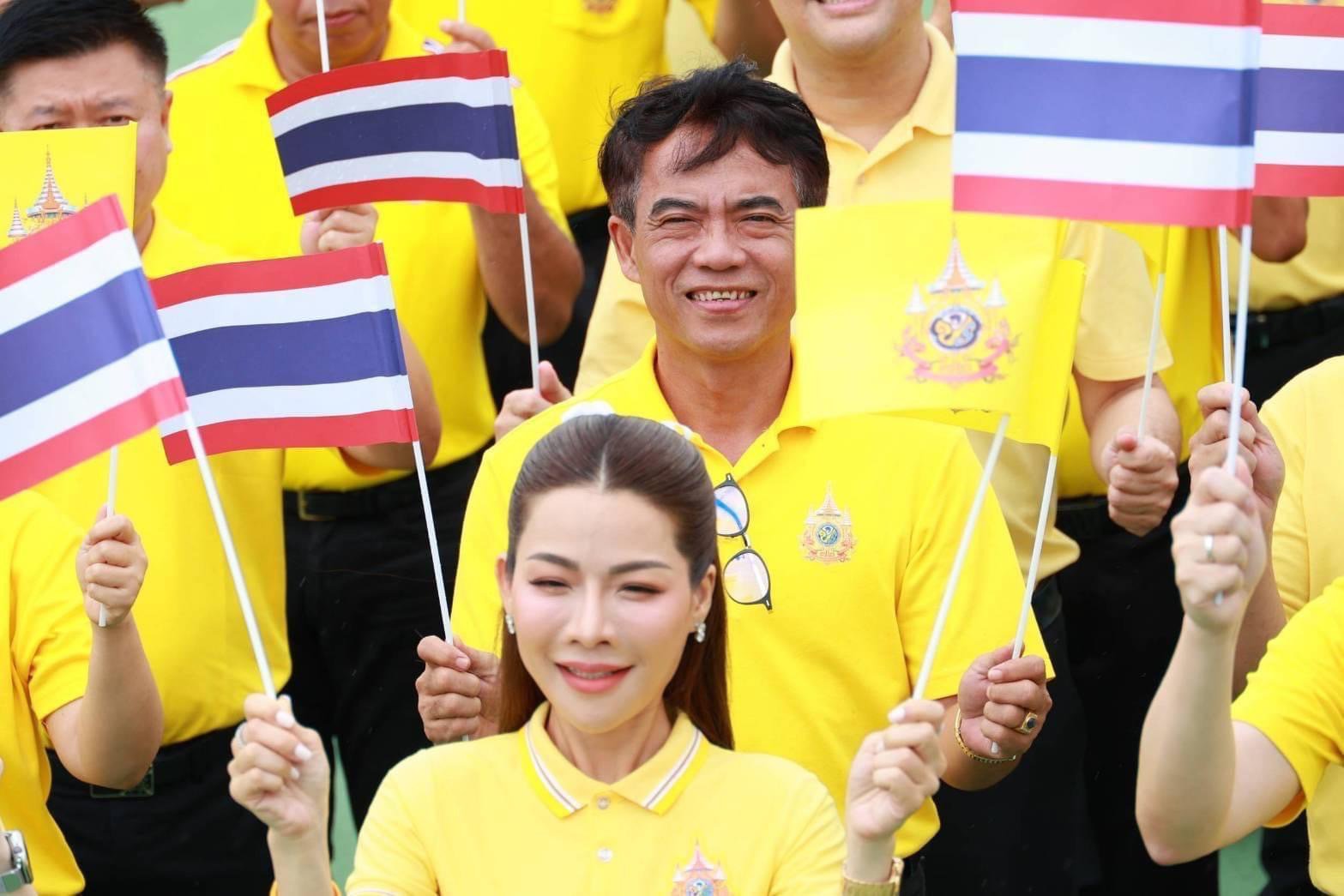 กระทรวงอุตสาหกรรม ผนึกหน่วยงานรัฐ-เอกชน-ประชาชน เปิด “โครงการอุตสาหกรรมรวมใจ ลดคาร์บอนไทย 7.2 ล้านตัน เฉลิมพระเกียรติพระบาทสมเด็จพระเจ้าอยู่หัว เนื่องในโอกาสพระราชพิธีมหามงคลเฉลิมพระชนมพรรษา 6 รอบ 28 กรกฎาคม 2567” ตั้งเป้าลดการปล่อยก๊าซเรือนกระจก สร้างควา