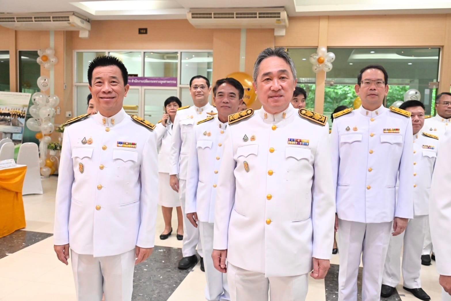 ปลัดฯ ณัฐพล นำทีมข้าราชการ อก. กล่าวถวายสัตย์ปฏิญาณเพื่อเป็นข้าราชการที่ดีและพลังของแผ่นดิน พร้อมลงนามถวายพระพร เนื่องในโอกาสพระราชพิธีมหามงคลเฉลิมพระชนมพรรษา 6 รอบ 28 กรกฎาคม 2567