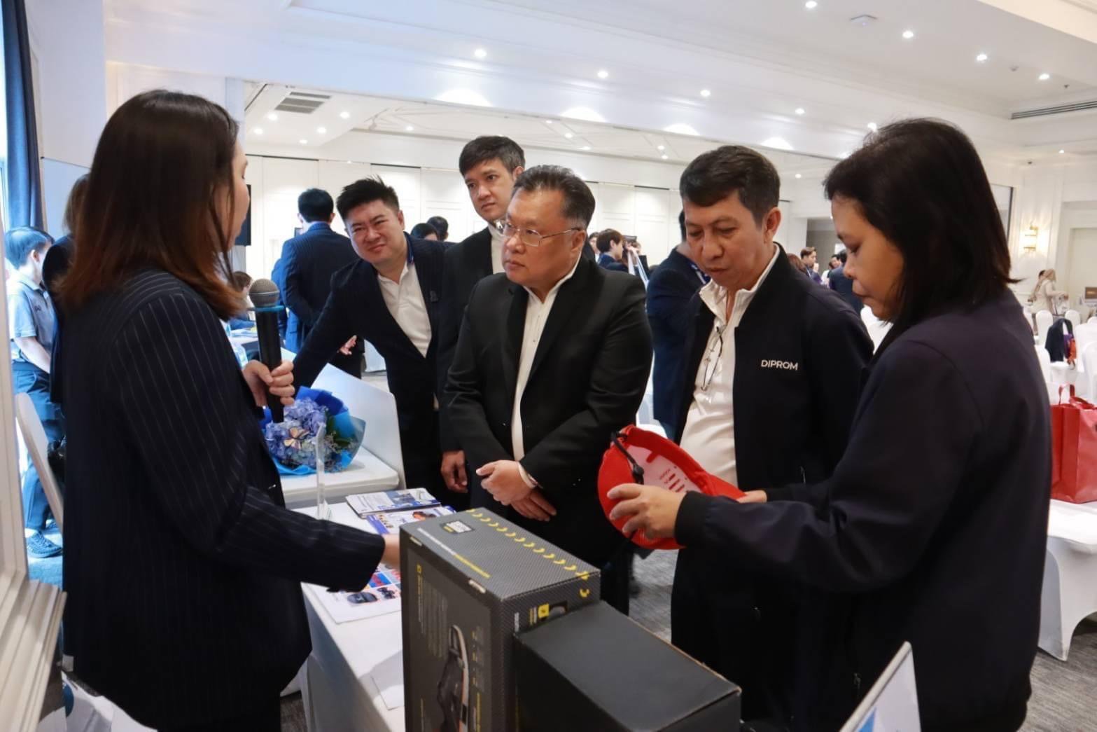 "รสอ.วาที" ล่องใต้ มอบวุฒิบัตร “คพอ.ดีพร้อม” ดันศักยภาพการประกอบธุรกิจภาคใต้ให้ยั่งยืน