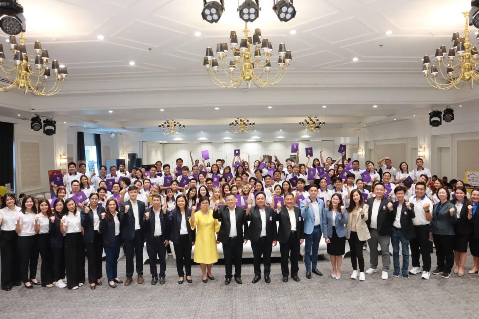 "รสอ.วาที" ล่องใต้ มอบวุฒิบัตร “คพอ.ดีพร้อม” ดันศักยภาพการประกอบธุรกิจภาคใต้ให้ยั่งยืน