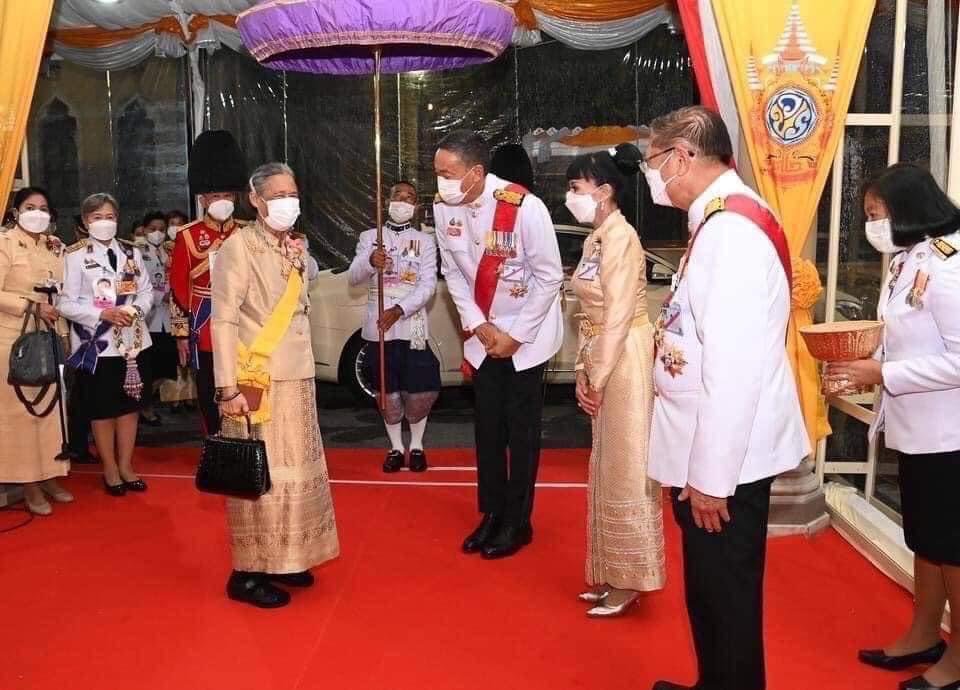 รัฐมนตรีฯ พิมพ์ภัทรา นำคณะผู้บริหารกระทรวงอุตสาหกรรม ร่วมงานสโมสรสันนิบาต เฉลิมพระเกียรติพระบาทสมเด็จพระเจ้าอยู่หัว เนื่องในโอกาสพระราชพิธีมหามงคลเฉลิมพระชนมพรรษา 6 รอบ 28 กรกฎาคม 2567