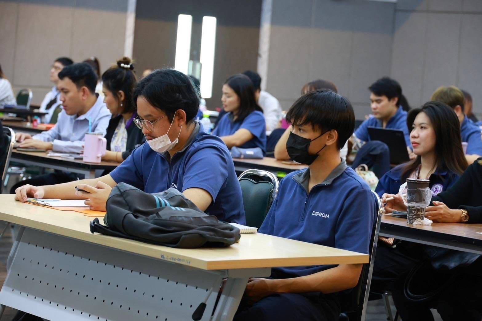 "อธิบดีภาสกร" เสริมแกร่งเจ้าหน้าที่ดีพร้อม อัปสกิลเขียนข่าว PR ให้ปัง