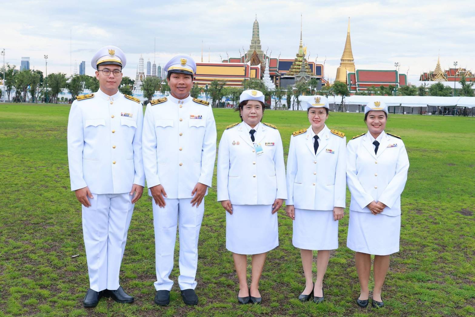 "รองอธิบดีดวงดาว" ร่วมพิธีจุดเทียนถวายพระพรชัยมงค