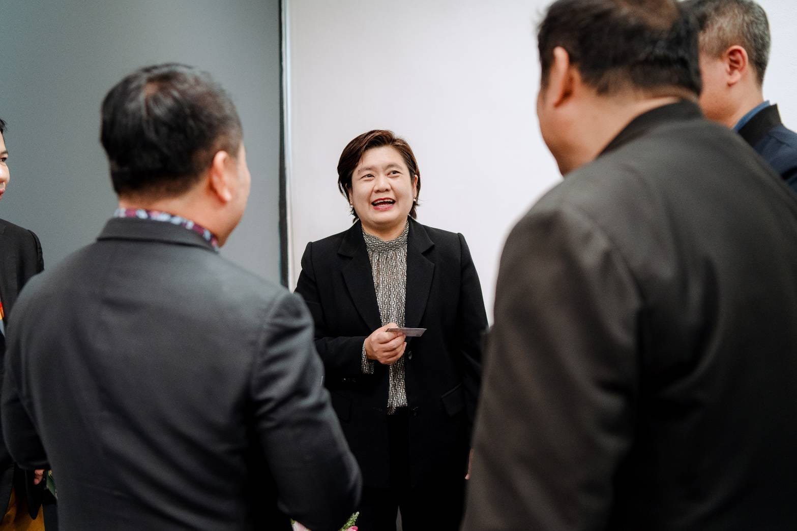 "รองอธิบดีดวงดาว" นำทีมดีพร้อมสร้างและพัฒนาผู้ประกอบการกลุ่มยานยนต์ไฟฟ้า (EV) ในพื้นที่ภาคเหนือ