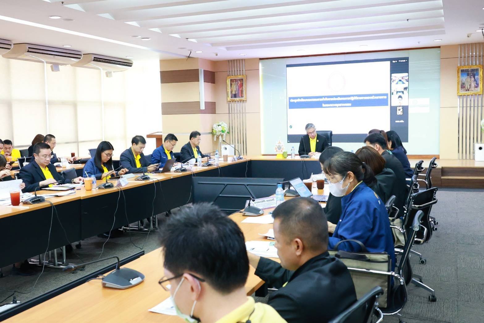 "รองอธิบดีดวงดาว" ร่วมประชุมคณะกรรมการกำกับการประเมินผลการปฏิบัติราชการของส่วนราชการใน อก. ประจำปี 68