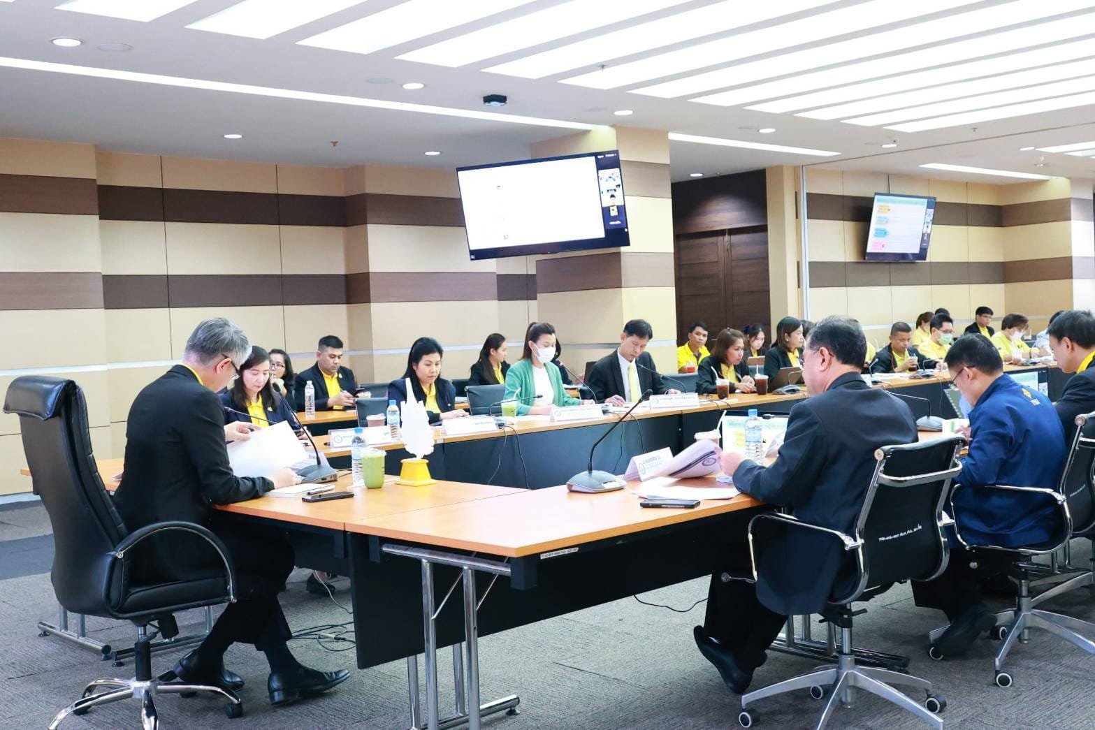 "รองอธิบดีดวงดาว" ร่วมประชุมคณะกรรมการกำกับการประเมินผลการปฏิบัติราชการของส่วนราชการใน อก. ประจำปี 68
