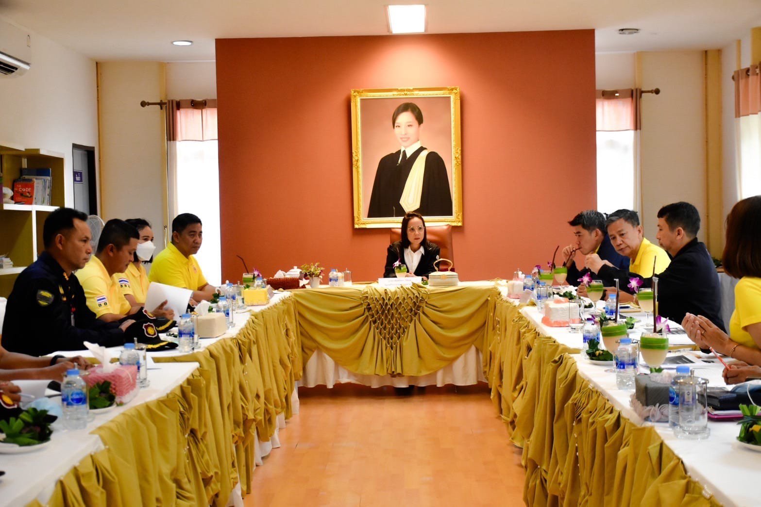 รมว.พิมพ์ภัทรา ตรวจเยี่ยมให้กำลังใจ โมเดลต้นแบบ "ราชทัณฑ์ดีพร้อม" อนุรักษ์งานศิลป์เลอค่า สู่อาชีพเส้นทางใหม่ คืนคนดีสู่สังคม