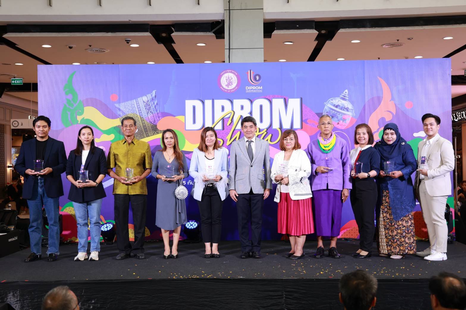 “ดีพร้อม” หนุน Soft Power จัดงานทดสอบตลาด “DIPROM SHOW 2024”
