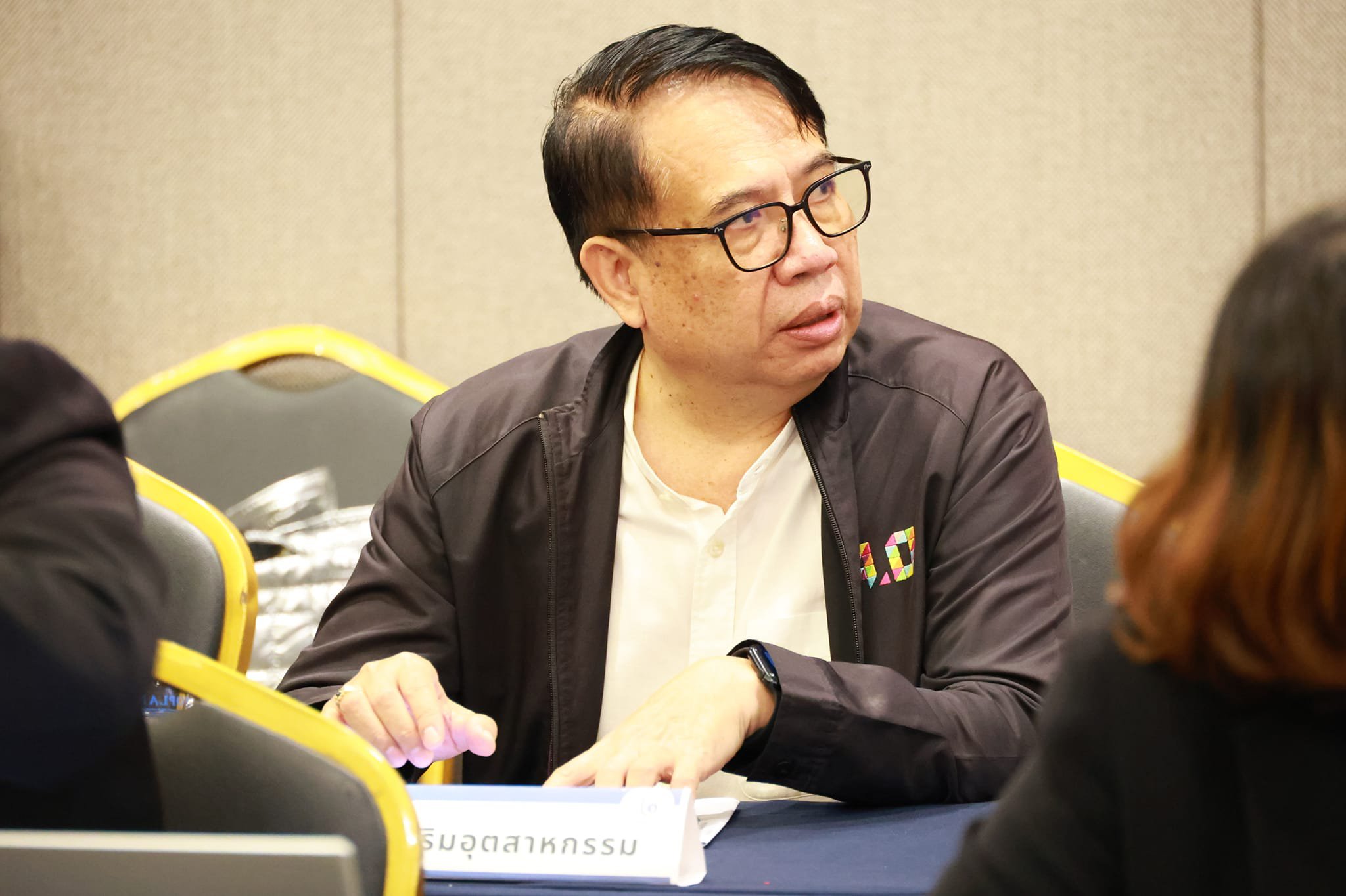 "ดีพร้อม" เปิดเวทีภาคเหนือรับฟังความคิดเห็นเดินหน้าปรับอุตสาหกรรมให้พร้อมรับอนาคต
