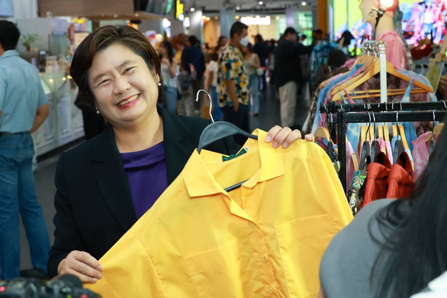 “ดีพร้อม” ส่งเสริมอัตลักษณ์ไทย ดันนักออกแบบ สร้างสรรค์ผลิตภัณฑ์หนุนแบรนด์ไทยสู่ตลาดสากล