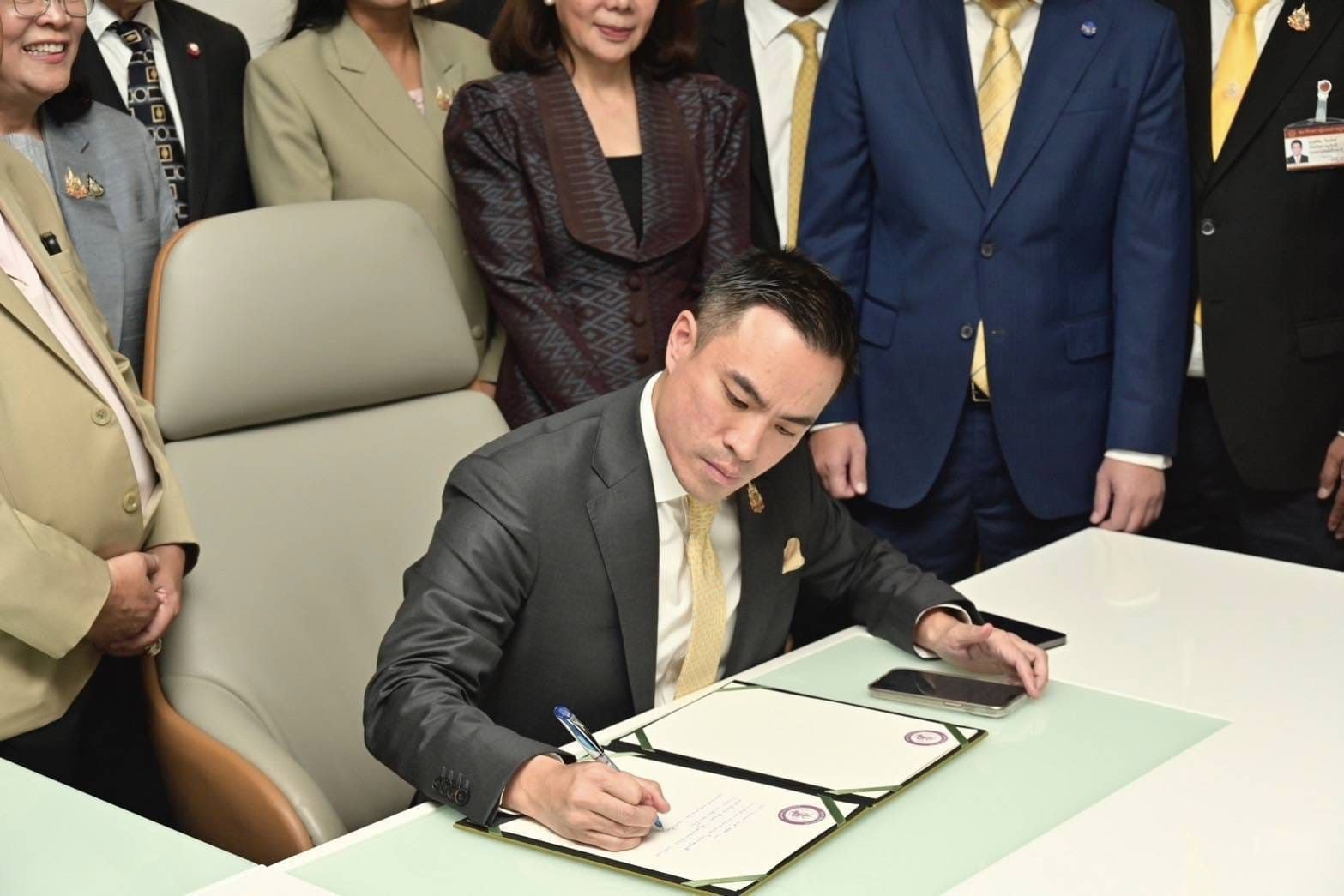 เปิดฉาก ”ปฏิรูปอุตสาหกรรม“ เอกนัฏ เตรียมงานเชิงรุกก่อนลุยเก็บข้อมูลกากของเสียรั่วไหลที่ระยอง