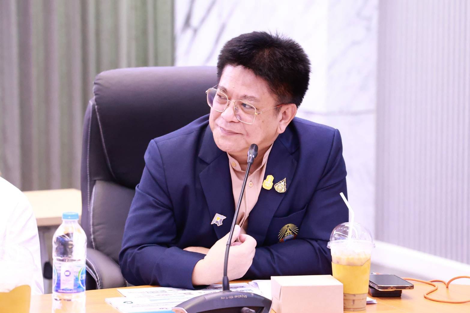 "อธิบดีภาสกร" ต้อนรับกลุ่มบริษัทรถบรรทุกไฟฟ้าจากจีน พร้อมหารือการลงทุนในไทย