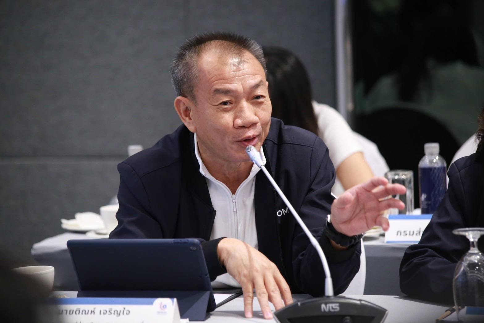 "ดีพร้อม" เปิดประตูภาคอีสานรับฟังความคิดเห็น พร้อมเร่งยกระดับศักยภาพผู้ประกอบการไทย