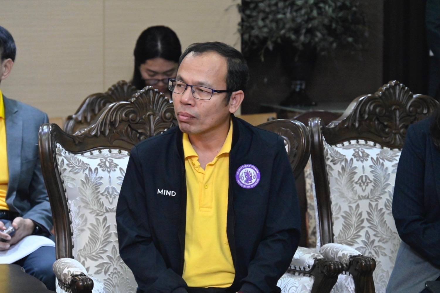 “พีระพันธุ์” ถก “เอกนัฏ” ประสานความร่วมมือ 2 กระทรวง ส่งเสริมอุตสาหกรรมพลังงานสะอาด ดัน “นิคมฯSME” ช่วยรายย่อย ขจัดกฎเกณฑ์อุปสรรค เพิ่มความสะดวกให้ผู้ประกอบการ เชื่อมั่นจะ”ปฏิรูปอุตสาหกรรม“จนสำเร็จ