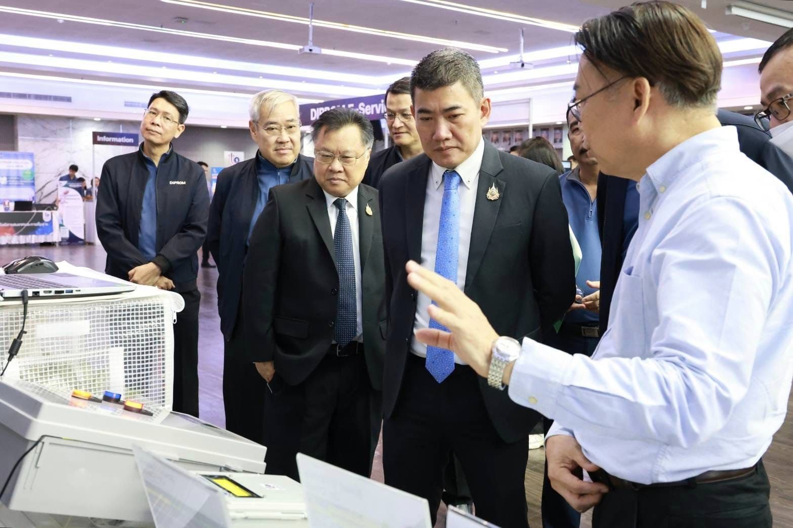 “ดีพร้อม” เปิดตัว DIPROM E-Service “First Touch to Business : คิดถึงธุรกิจ คิดถึงดีพร้อม”