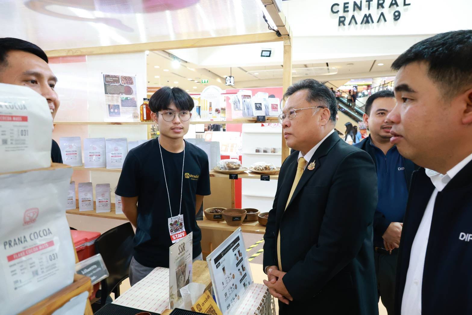 ดีพร้อม จับมือ เซ็นทรัลพัฒนา จัดงาน "Craft Cocoa Village"