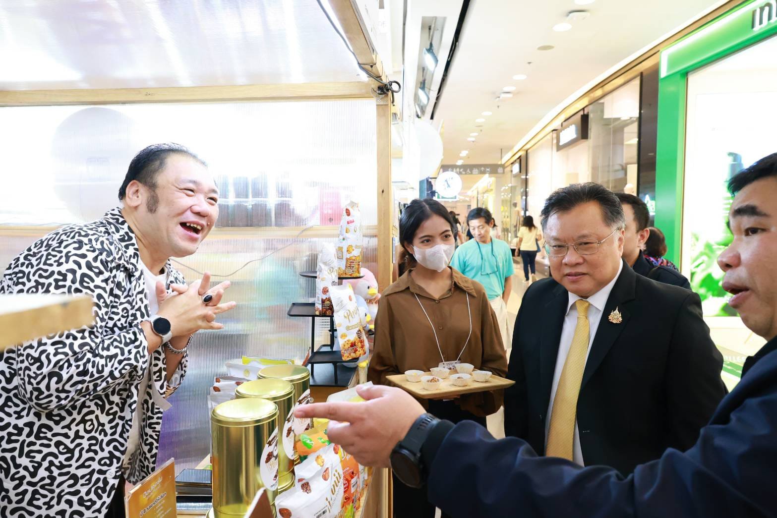 ดีพร้อม จับมือ เซ็นทรัลพัฒนา จัดงาน "Craft Cocoa Village"