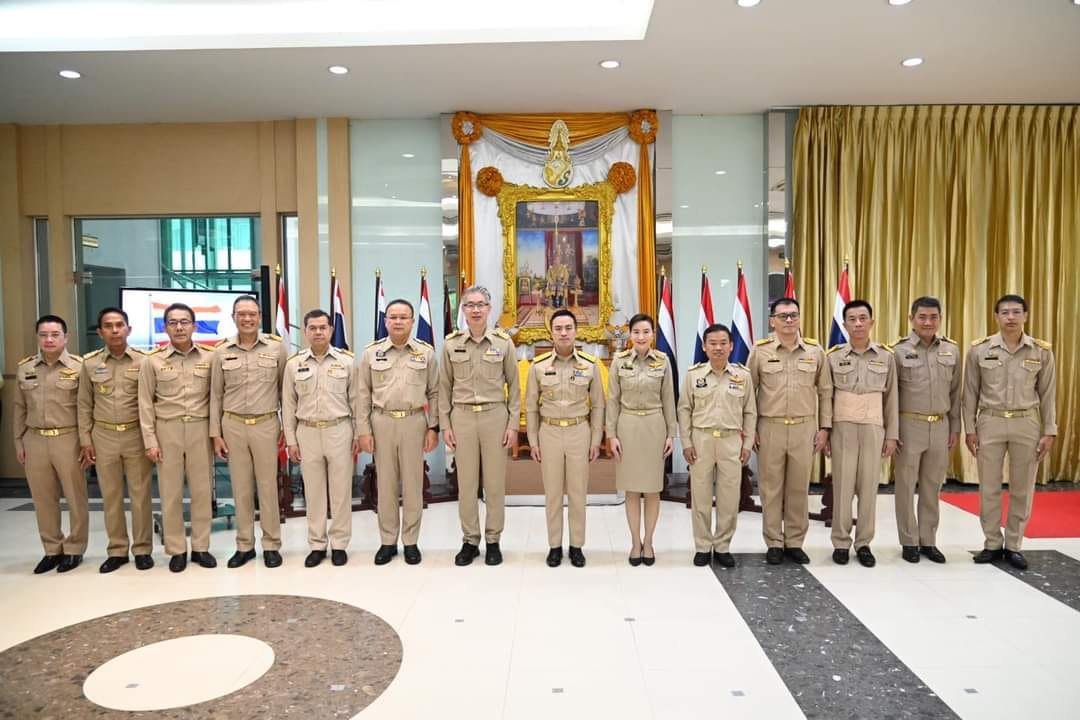 กระทรวงอุตสาหกรรม จัดกิจกรรมเนื่องในวันพระราชทาน ธงชาติไทย 28 กันยายน ประจำปี 2567