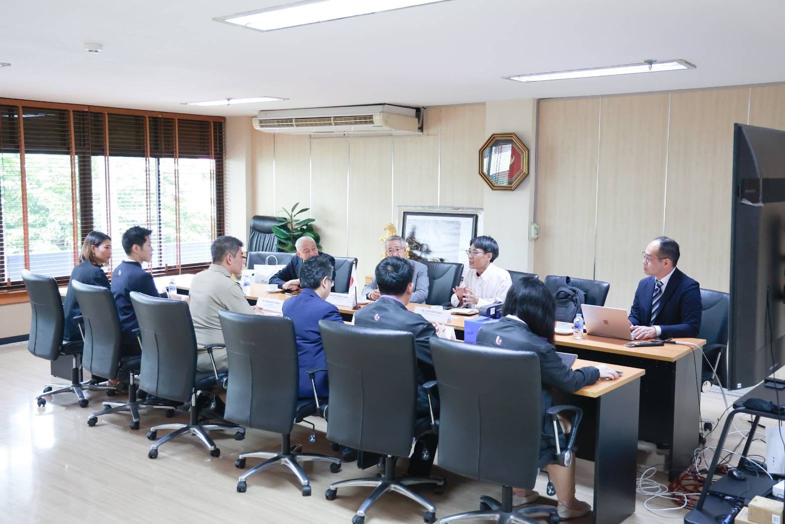 “อธิบดีภาสกร” พบคณะผู้แทนภาคเอกชนจากเมืองโกเบ ประเทศญี่ปุ่น เพื่อพัฒนาความร่วมมือด้านเทคโนโลยีด้านสิ่งแวดล้อม