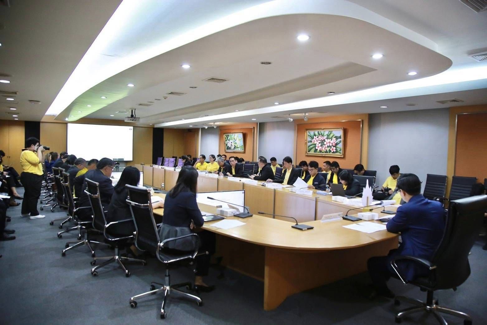 “ดีพร้อม” ร่วมขับเคลื่อนนโยบายการปฏิรูปอุตสาหกรรม ปรับปรุงกฎหมายเพื่ออุตสาหกรรมไทย