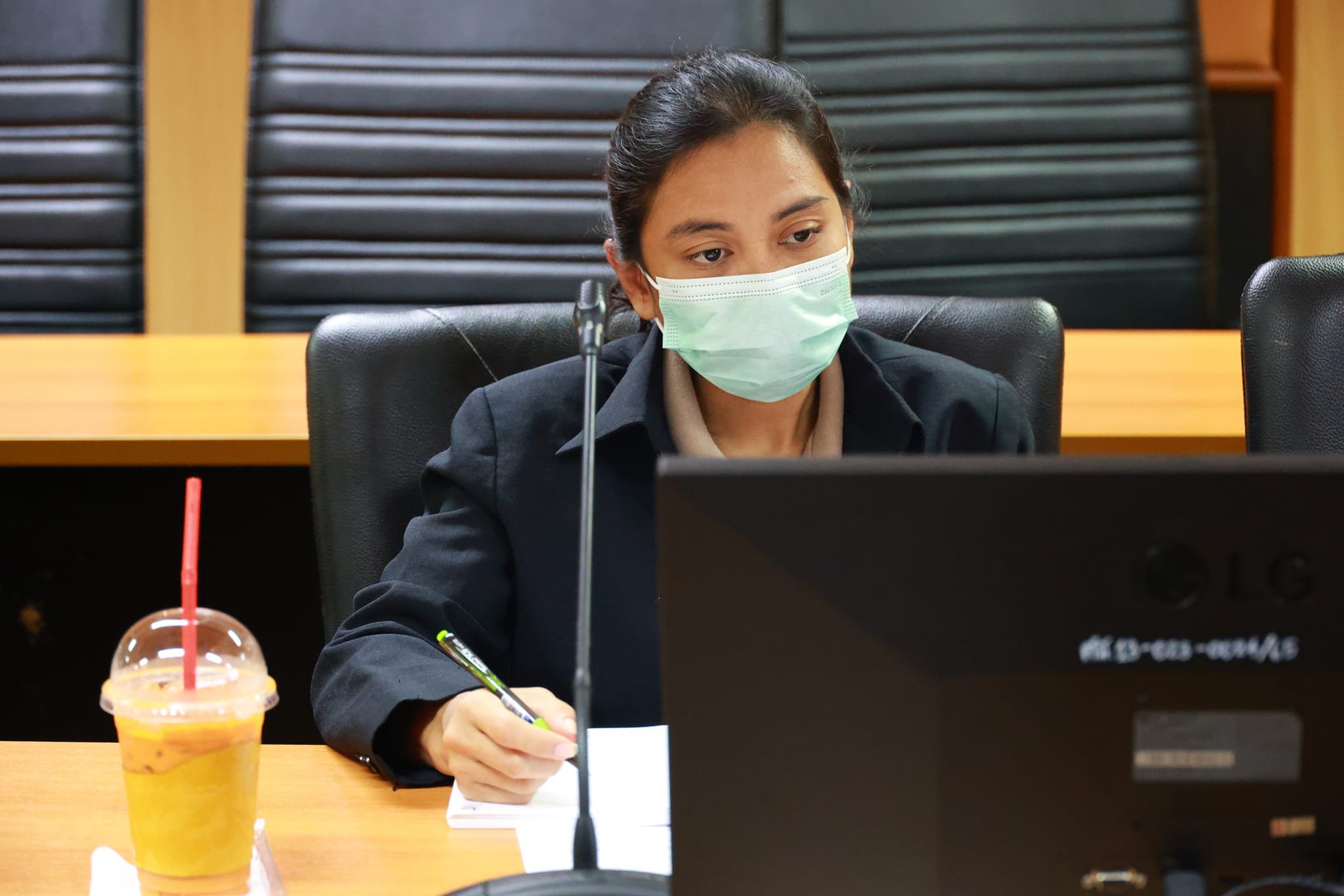 "ดีพร้อม" หารือกรมบัญชีกลาง ร่างตัวชี้วัดการประเมินผลงานเงินทุนหมุนเวียนฯ ปี 68