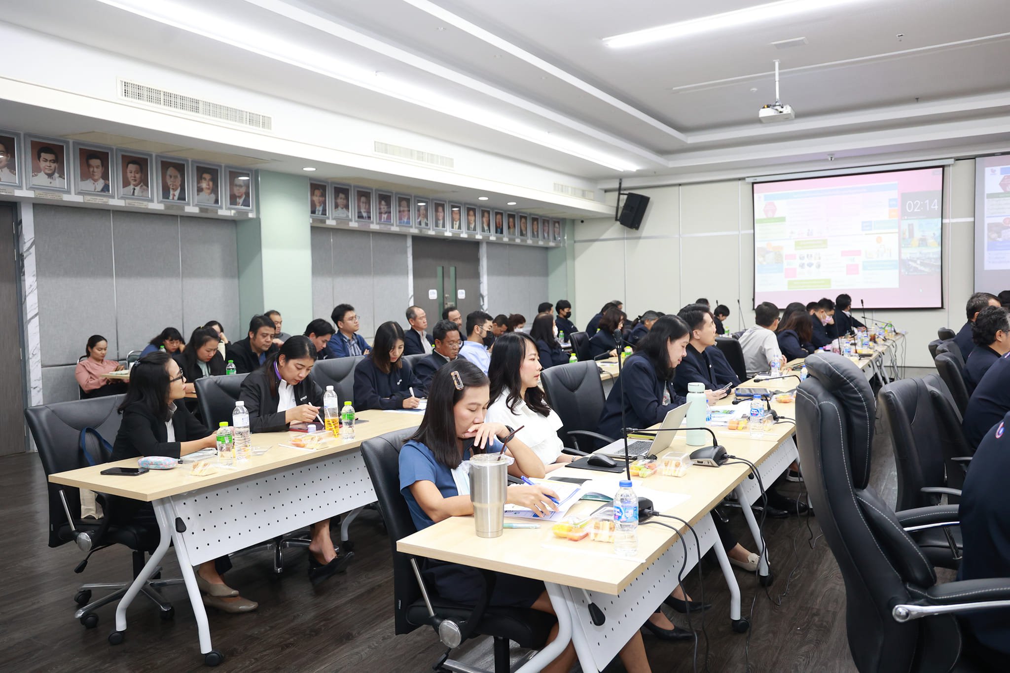 "ดีพร้อม" กางแผนซอฟต์พาวเวอร์ วางผังบูรณาการ 3 ปี ตอบรับข้อสั่งการ "รมต.เอกนัฏ" เร่งขับเคลื่อนแฟชั่น อาหาร สร้างสรรค์