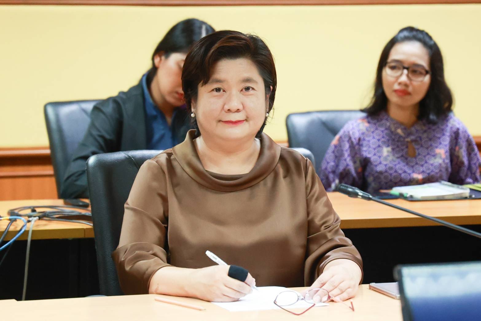 “ณัฏฐิญา” เผยดีพร้อม ยันเดินเครื่องพัฒนาอาหารถิ่นอาหารไทย หนุนร้านอาหารชุมชน จับมือเครือข่าย "สถาบันอาหาร" หารือขับเคลื่อนยุทธศาสตร์ซอฟต์พาวเวอร์แห่งชาติ สานนโยบาย “รมต.เอกนัฏ”