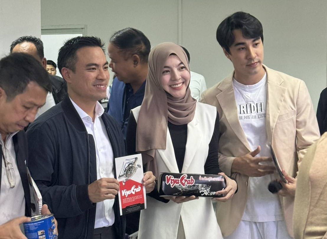 "เอกนัฏ" ล่องใต้ ลงพื้นที่สุราษฎร์ฯ! มอบนโยบาย “ปฏิรูปอุตสาหกรรม” สั่งการ “ดีพร้อม” ดึงลงทุนต่างชาติ ขับเคลื่อน SMEs ภาคใต้สู่ความยั่งยืนด้วย BCG