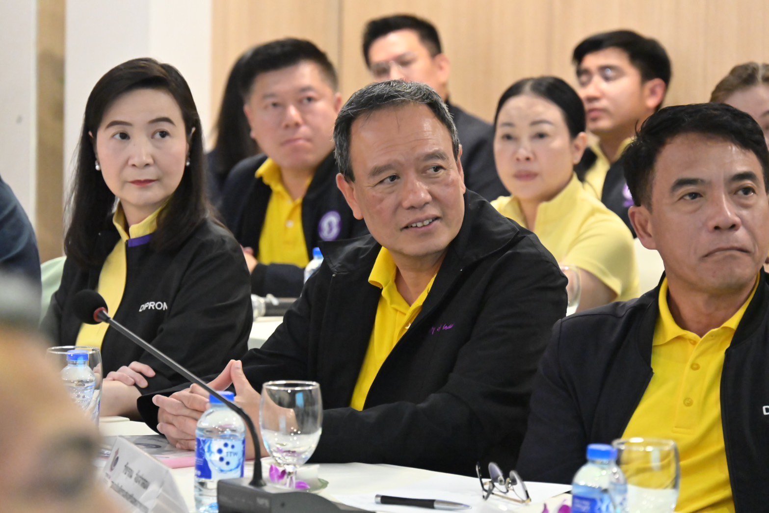 "เอกนัฏ" ลงพื้นที่ติดตามสถานการณ์น้ำท่วมอยุธยา ย้ำพื้นที่เศรษฐกิจปลอดภัย พร้อมรับมือน้ำหลากเต็มพิกัด