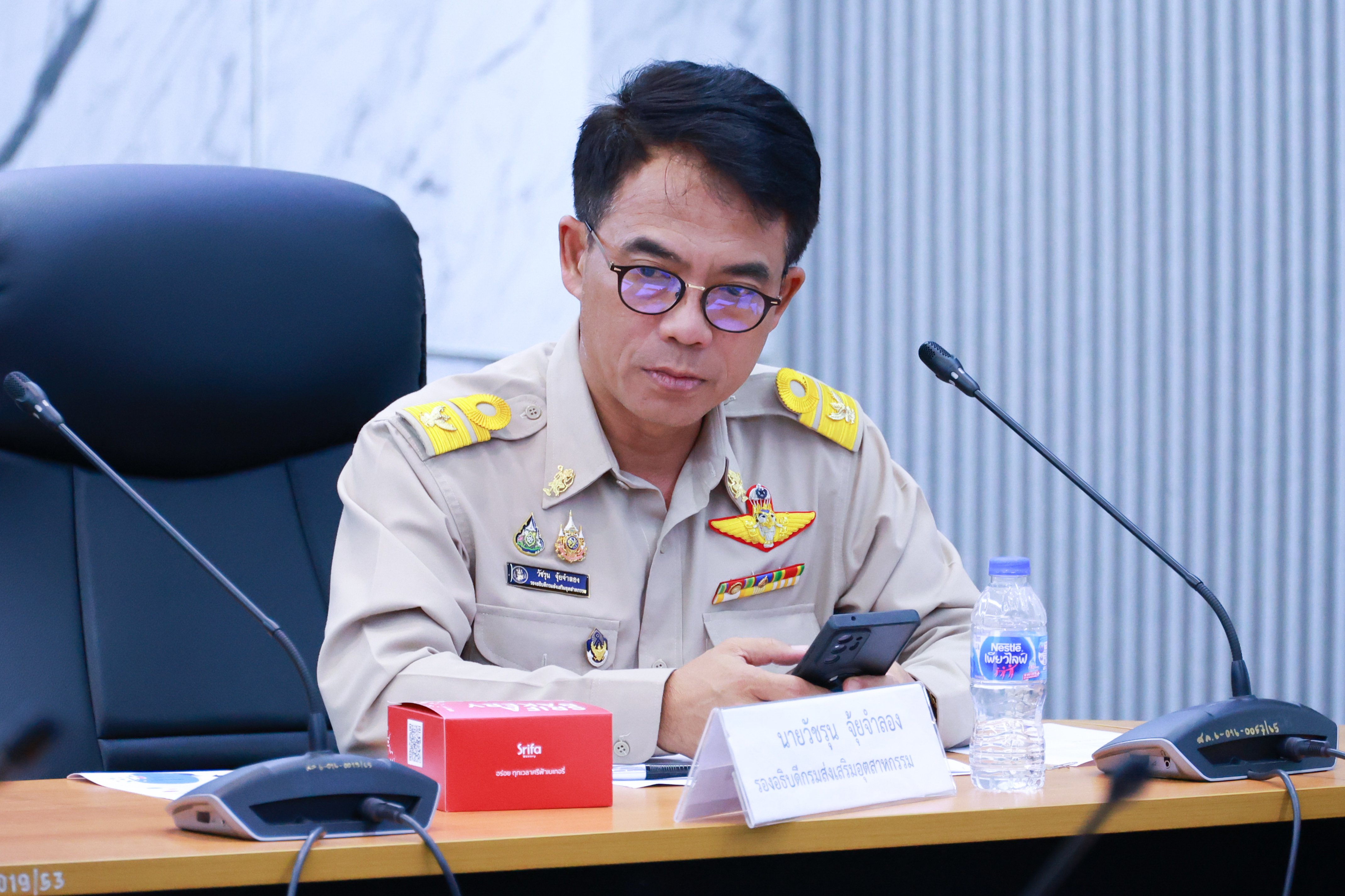 "ซอฟต์พาวเวอร์อย่างไร ให้ดีพร้อม" รับโจทย์ "รมต.เอกนัฏ" ตีแผ่แผนบูรณาการพัฒนาซอฟต์พาวเวอร์ด้านแฟชั่นและอาหารไทย ปั้นกระแส เผยแพร่ โน้มน้าว