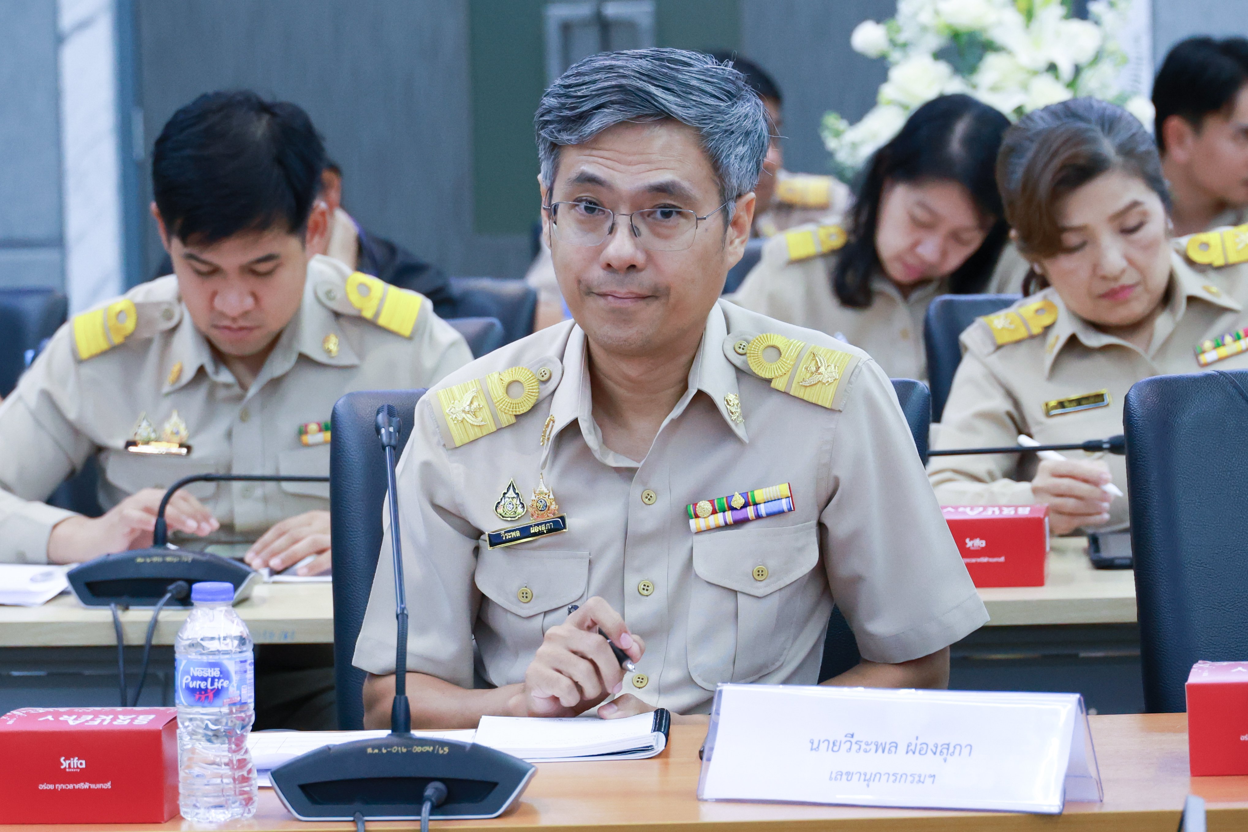 "ซอฟต์พาวเวอร์อย่างไร ให้ดีพร้อม" รับโจทย์ "รมต.เอกนัฏ" ตีแผ่แผนบูรณาการพัฒนาซอฟต์พาวเวอร์ด้านแฟชั่นและอาหารไทย ปั้นกระแส เผยแพร่ โน้มน้าว