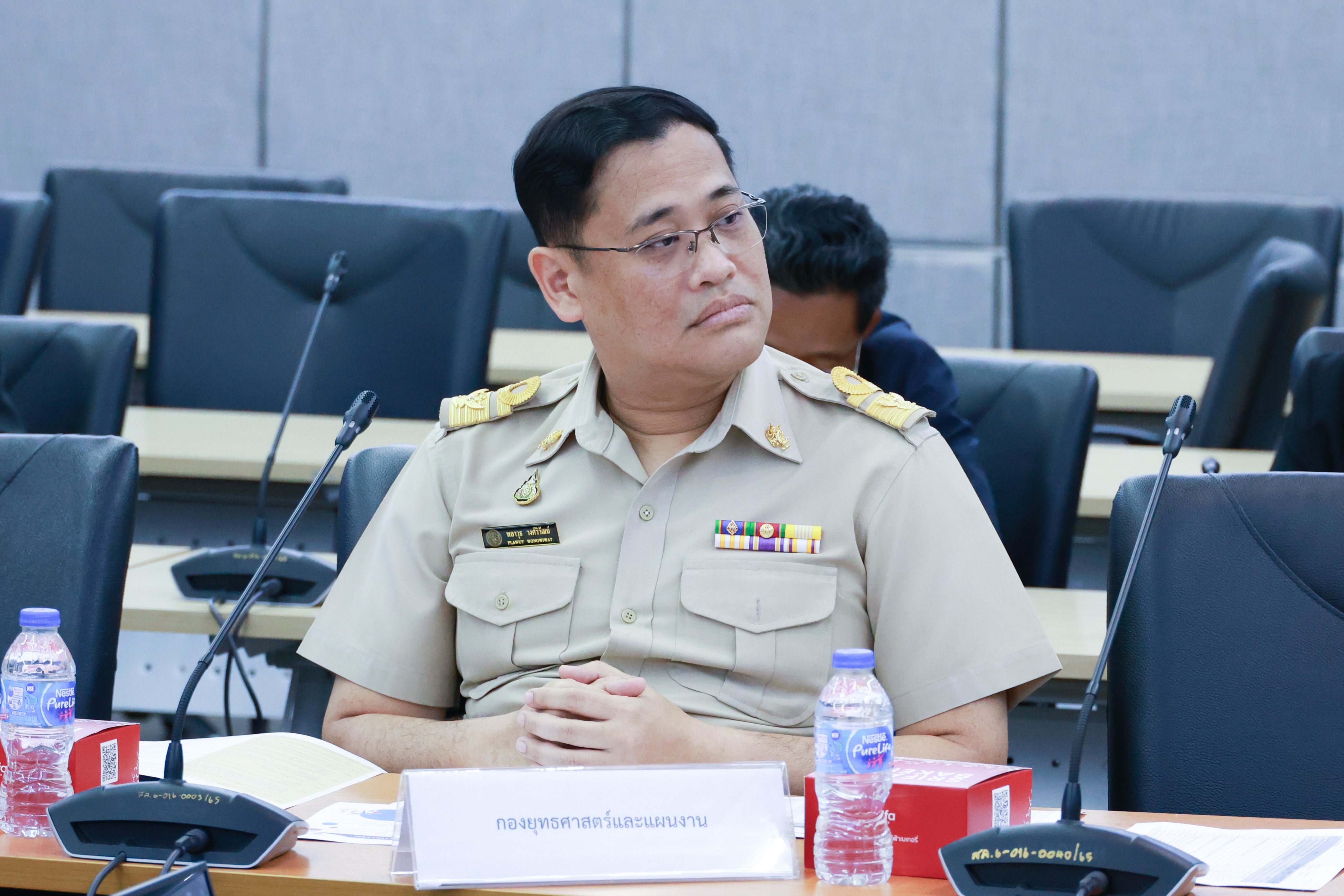 "ซอฟต์พาวเวอร์อย่างไร ให้ดีพร้อม" รับโจทย์ "รมต.เอกนัฏ" ตีแผ่แผนบูรณาการพัฒนาซอฟต์พาวเวอร์ด้านแฟชั่นและอาหารไทย ปั้นกระแส เผยแพร่ โน้มน้าว