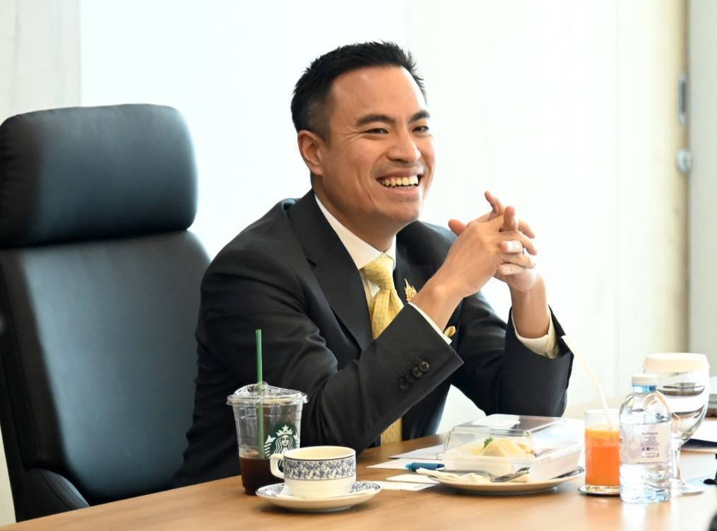 “ณัฏฐิญาฯ นำดีพร้อม“ จัดหนักกลั่นแผนบูรณาการซอฟต์พาวเวอร์ “ขายฝัน นพ.สุรพงษ์ - ดร.พันศักดิ์“ ซื้อแผนฯ ยันให้ดีพร้อมเดินหน้า 5 pillars รับโจทย์ "รมต.เอกนัฏ" เป็นเจ้าภาพแฟชั่นและอาหาร หนุนเศรษฐกิจไทยไปสู่โลก