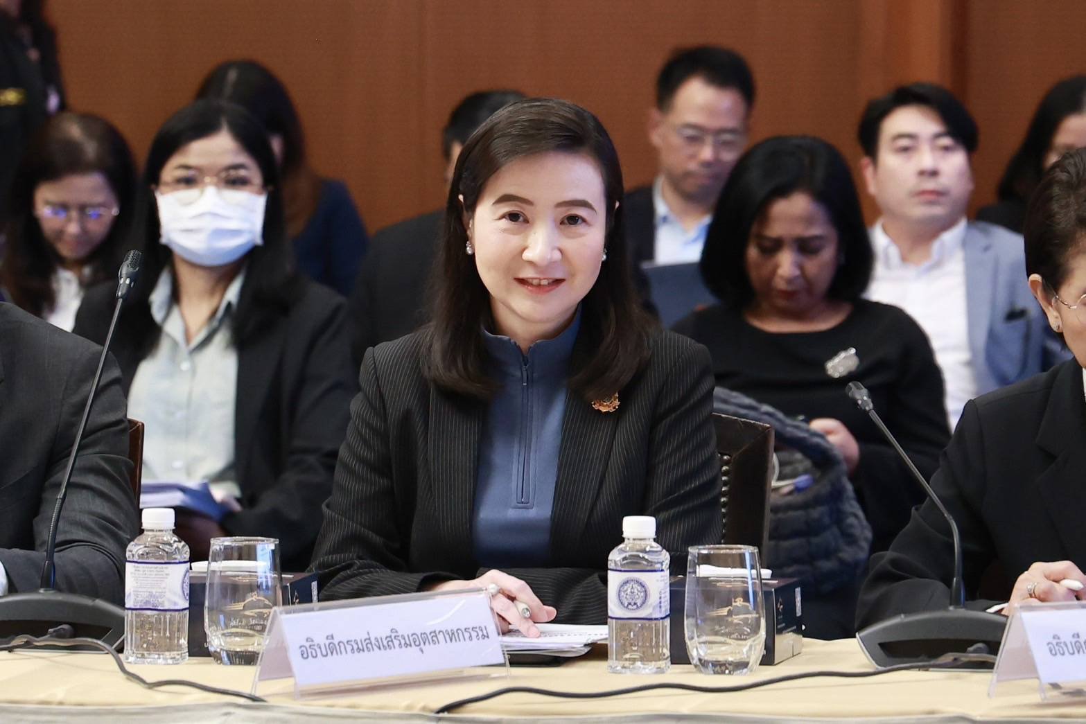 “ณัฏฐิญาฯ นำดีพร้อม“ จัดหนักกลั่นแผนบูรณาการซอฟต์พาวเวอร์ “ขายฝัน นพ.สุรพงษ์ - ดร.พันศักดิ์“ ซื้อแผนฯ ยันให้ดีพร้อมเดินหน้า 5 pillars รับโจทย์ "รมต.เอกนัฏ" เป็นเจ้าภาพแฟชั่นและอาหาร หนุนเศรษฐกิจไทยไปสู่โลก