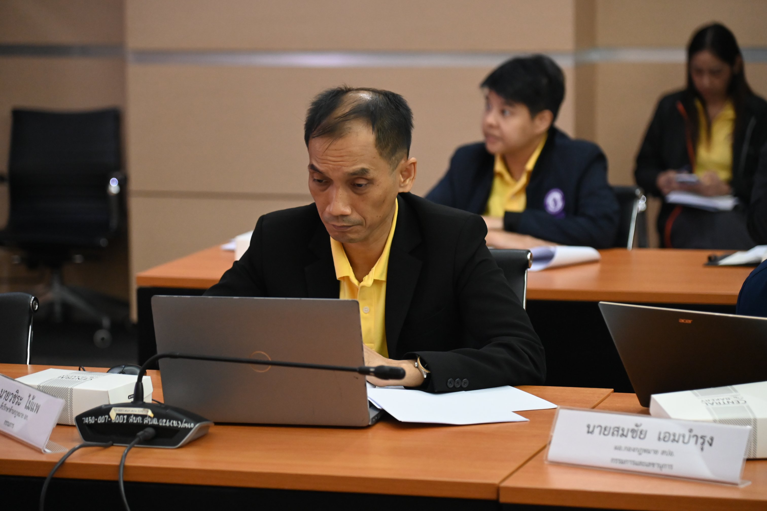 "อรรถวิชช์" ประชุม คกก.ปรับปรุงกฎหมายเพื่อการปฏิรูปอุตฯ ครั้งที่ 5/2567 ติดตามความคืบหน้าการร่าง กฎหมายการจัดการกากอุตสาหกรรม-ขยะอิเล็กทรอนิกส์ และจัดตั้งกองทุนปฏิรูปอุตสาหกรรม