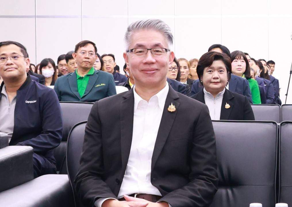 "Made by Thais" รมต.เอกนัฏ ชี้ทิศทางการพัฒนา SMEs ให้ดีพร้อม สร้างความเท่าเทียมในการแข่งขัน ยกระดับวิสาหกิจไทยสู่เวทีการแข่งขันระดับโลก