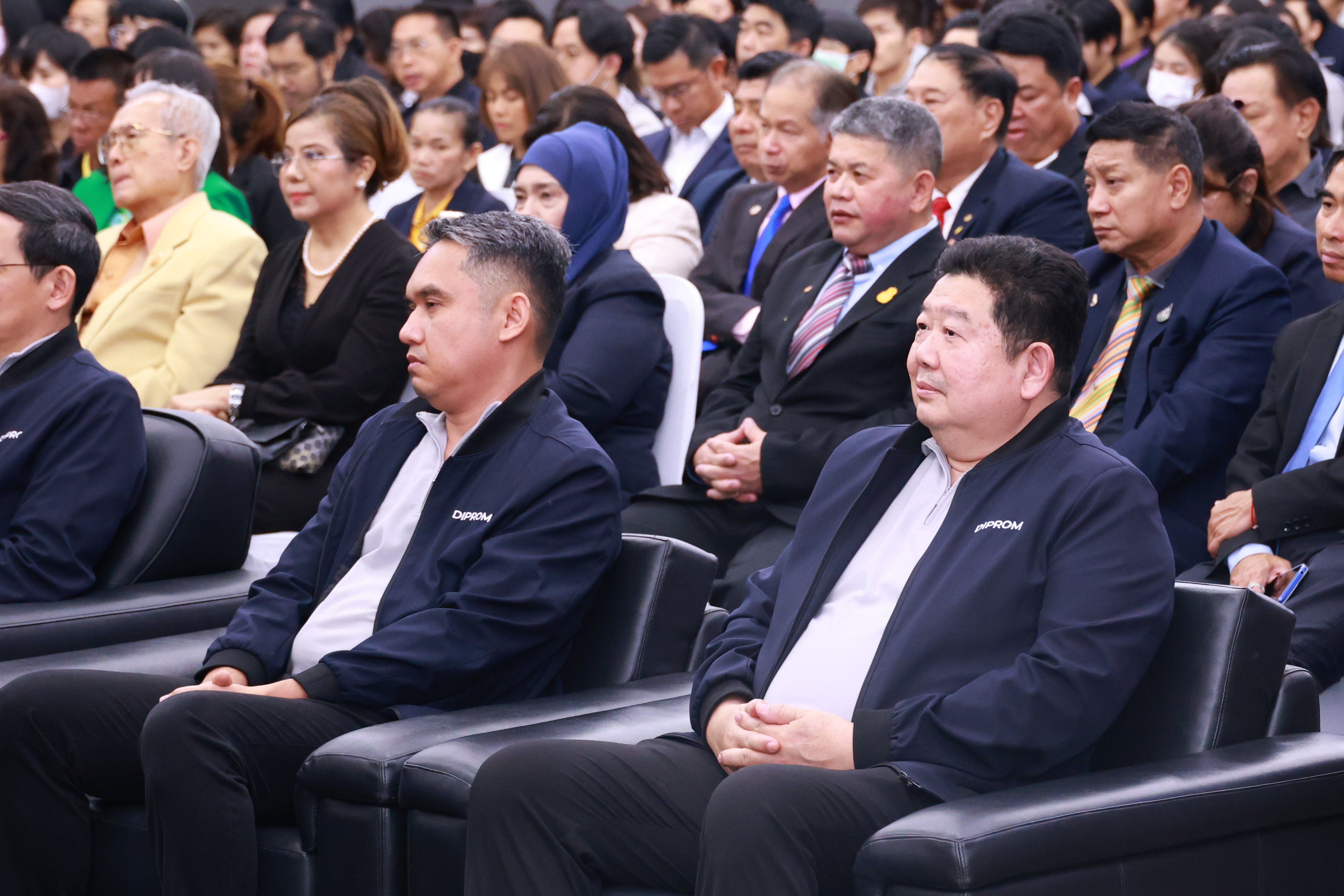 "Made by Thais" รมต.เอกนัฏ ชี้ทิศทางการพัฒนา SMEs ให้ดีพร้อม สร้างความเท่าเทียมในการแข่งขัน ยกระดับวิสาหกิจไทยสู่เวทีการแข่งขันระดับโลก