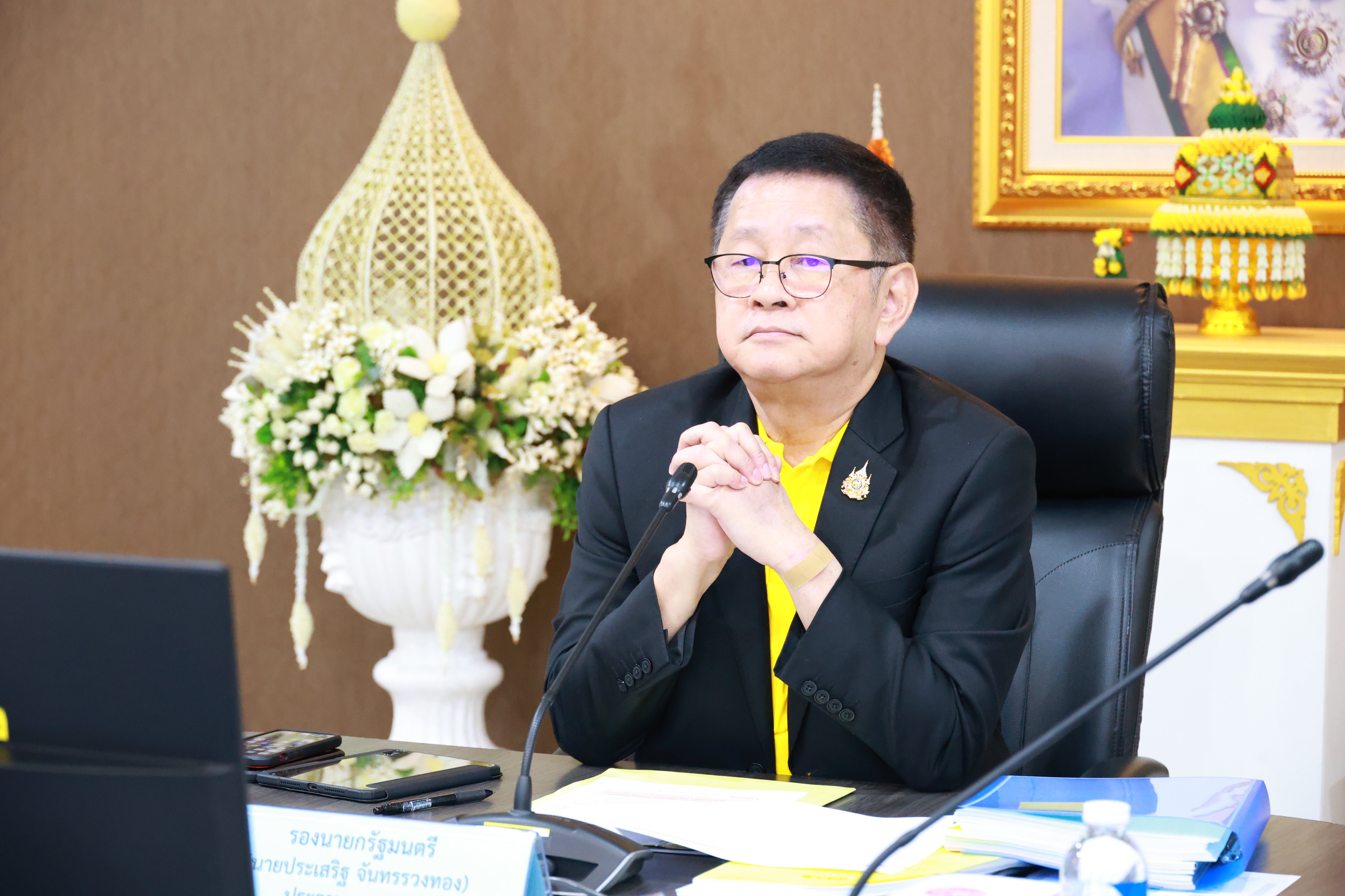 "ดีพร้อม" ผนึกกำลัง MIND ร่วมกำหนดแนวทางส่งเสริมเอสเอ็มอี แก้ปัญหาการทะลักของสินค้าจีน พร้อม "เลขาฯ พงศ์พล" ในการประชุมบอร์ดใหญ่ สสว.