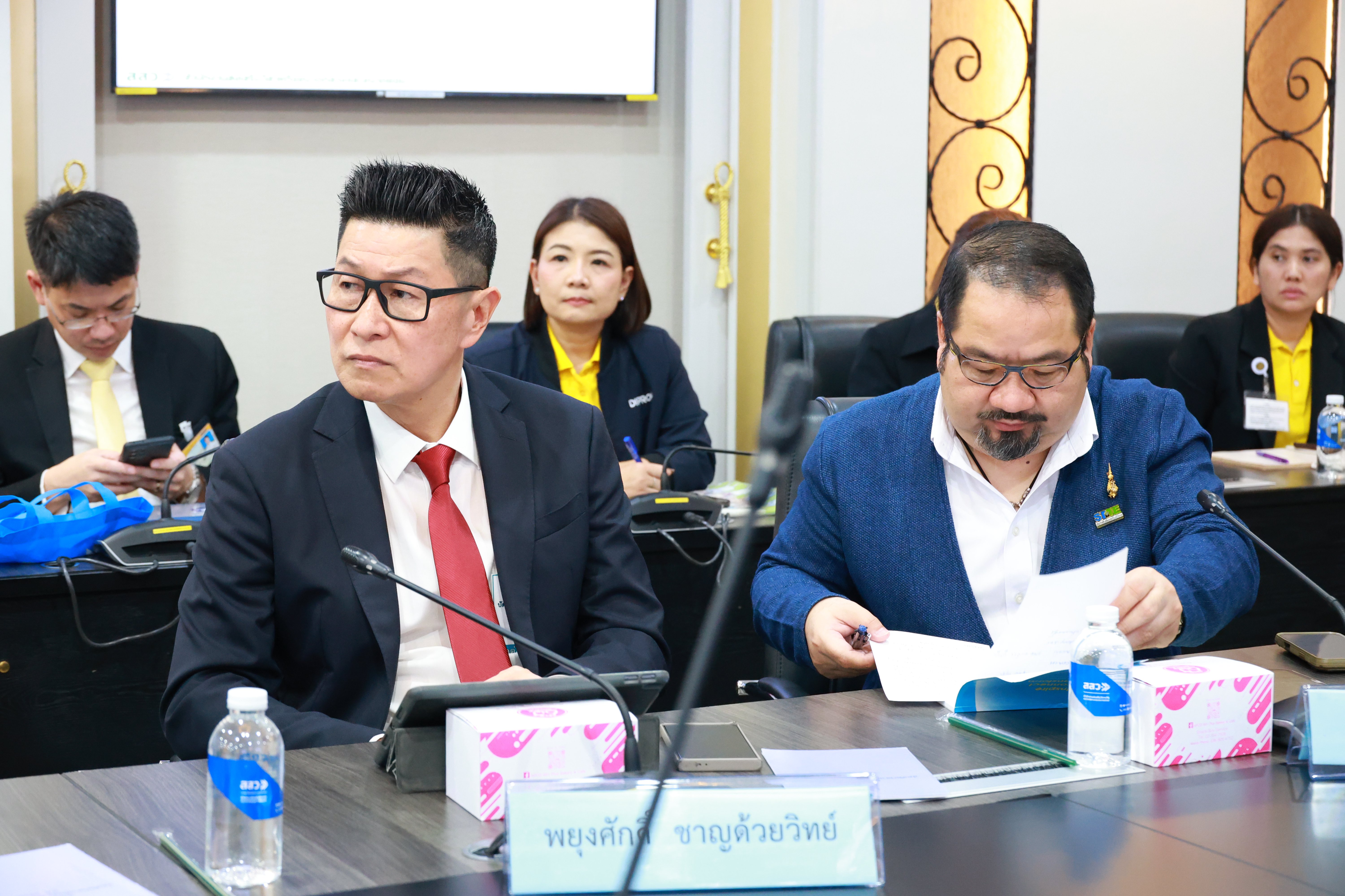 "ดีพร้อม" ผนึกกำลัง MIND ร่วมกำหนดแนวทางส่งเสริมเอสเอ็มอี แก้ปัญหาการทะลักของสินค้าจีน พร้อม "เลขาฯ พงศ์พล" ในการประชุมบอร์ดใหญ่ สสว.