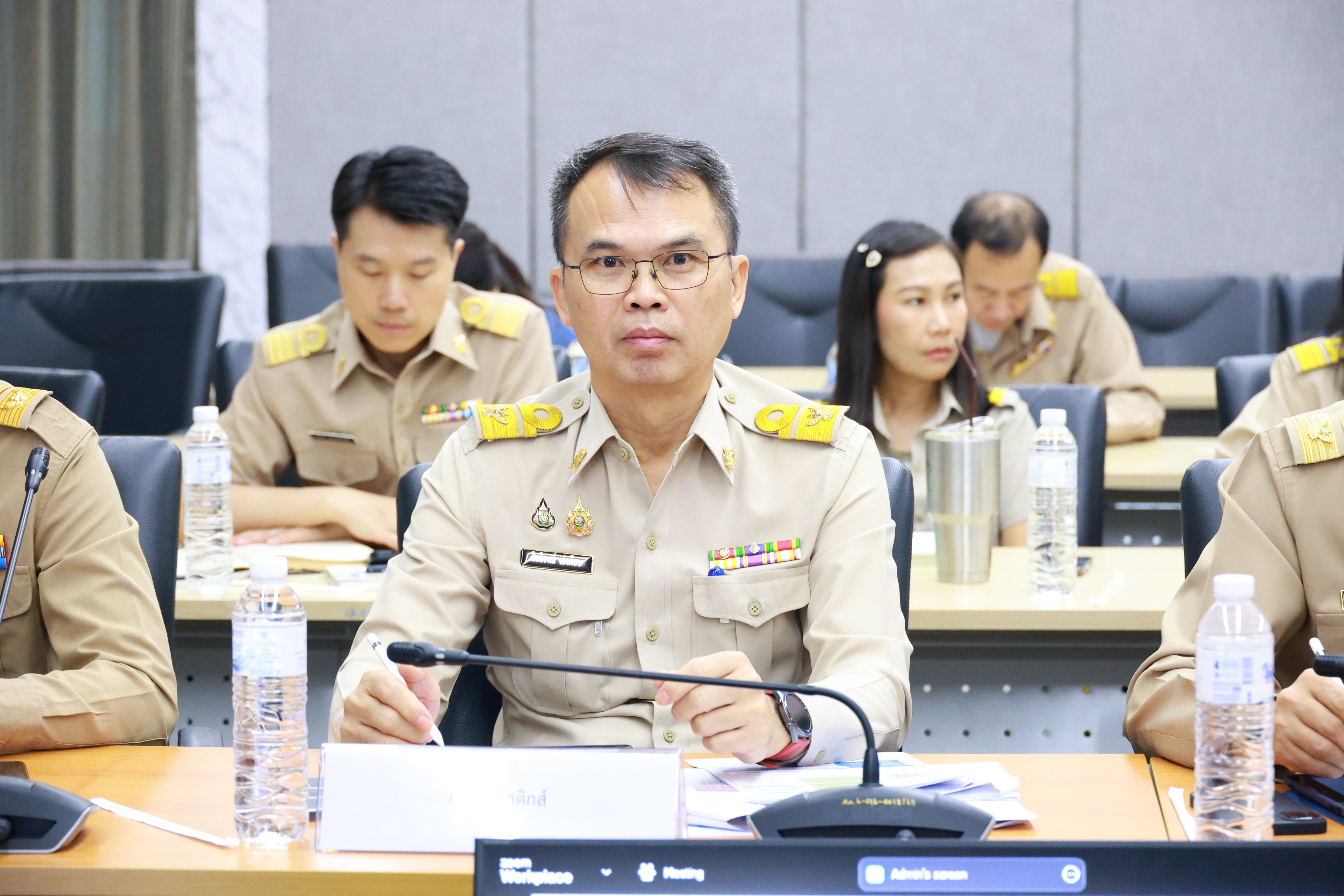 "ดีพร้อม" เดินหน้าโครงการปี 2568 พร้อมทบทวน ปรับปรุง เป้าหมาย ตัวชี้วัด ผลสัมฤทธิ์ และประโยชน์ที่คาดว่าจะได้รับ เพื่อจัดทำขอคำงบประมาณประจำปี 2569