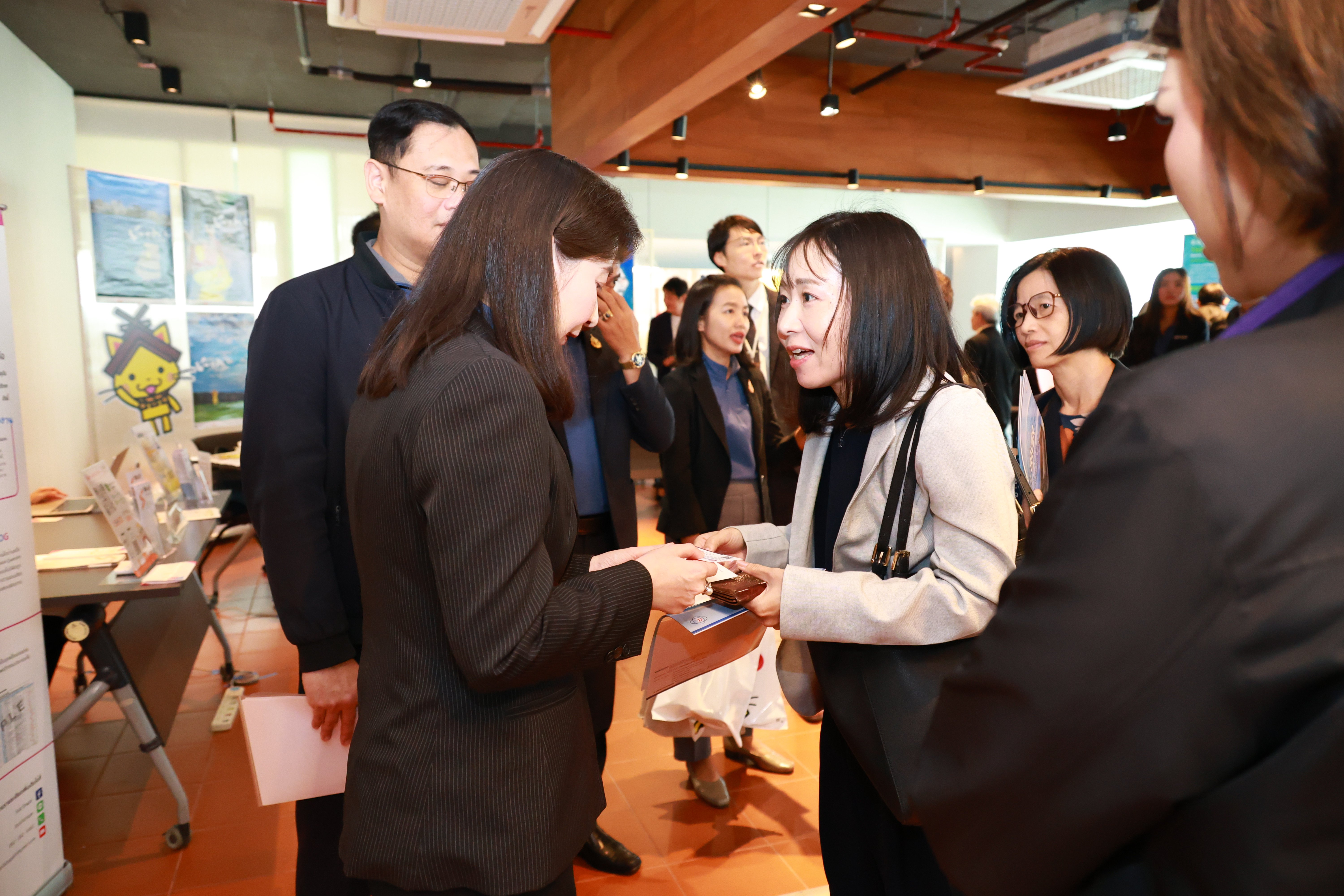 "อธิบดีดีพร้อม" OPEN HOUSE: Green Technology & Innovate Healthcare for Japan and Thailand Business Matching เร่งเครื่องยนต์อุตสาหกรรมเศรษฐกิจใหม่ "รมต.เอกนัฏ" ชี้เครือข่ายธุรกิจการแพทย์และสิ่งแวดล้อมไทยยั่งยืน