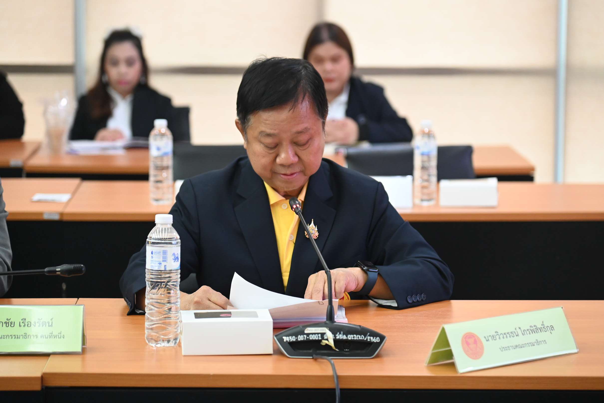 รมว.เอกนัฏ หารือ กมธ.พาณิชย์และการอุตสาหกรรม วุฒิสภา ร่วม”สู้ เซฟ สร้าง“ ก้าวผ่านความท้าทาย เซฟอุตสาหกรรมไทย