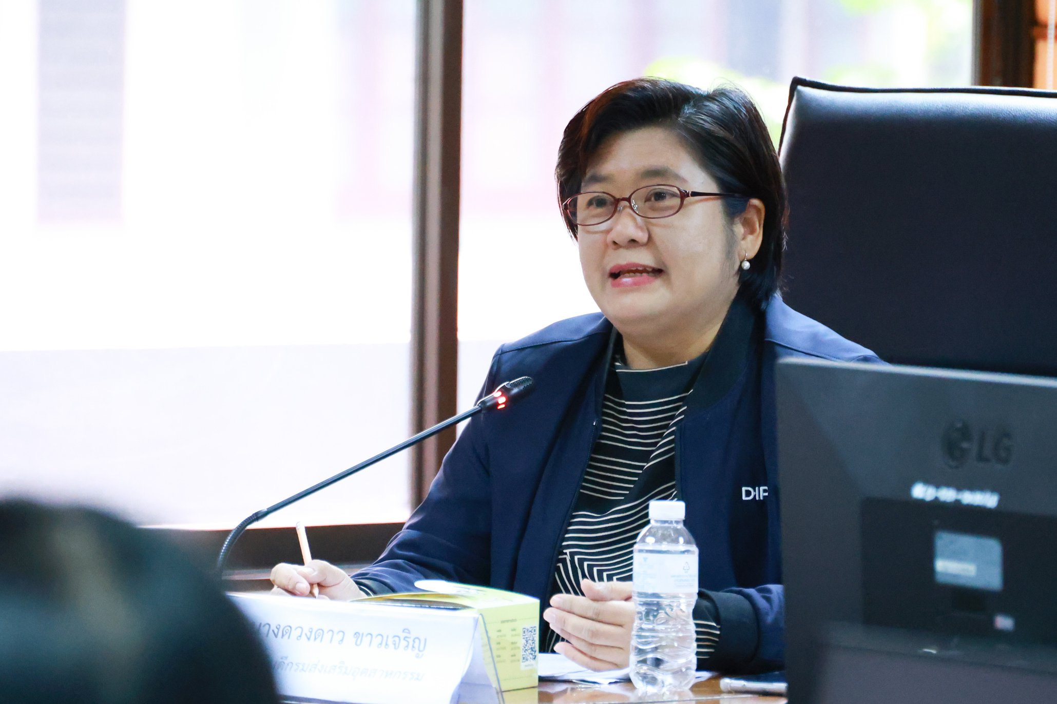 "ดีพร้อม" วิพากษ์ผลของคณะทำงานศึกษาปรับปรุงกฎหมายอุตสาหกรรม สภาผู้แทนราษฎร โชว์นโยบาย "รมต.เอกนัฏ" แนวทางการช่วยเหลือ Disrupted Industries อุตสาหกรรมที่หยุดชะงัก และการส่งเสริมเอสเอ็มอีเข้าสู่ยุค Digital Transformation