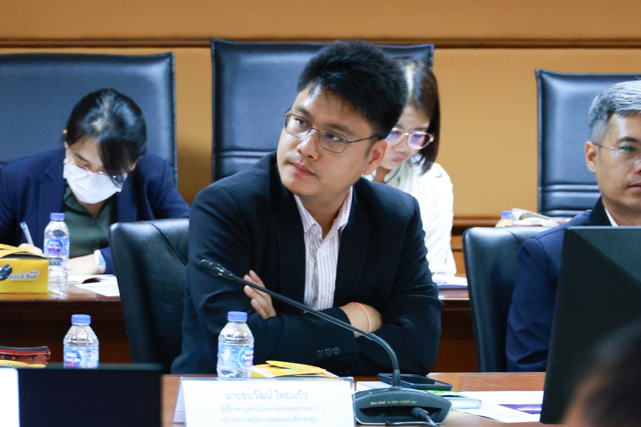 "ดีพร้อม" วิพากษ์ผลของคณะทำงานศึกษาปรับปรุงกฎหมายอุตสาหกรรม สภาผู้แทนราษฎร โชว์นโยบาย "รมต.เอกนัฏ" แนวทางการช่วยเหลือ Disrupted Industries อุตสาหกรรมที่หยุดชะงัก และการส่งเสริมเอสเอ็มอีเข้าสู่ยุค Digital Transformation