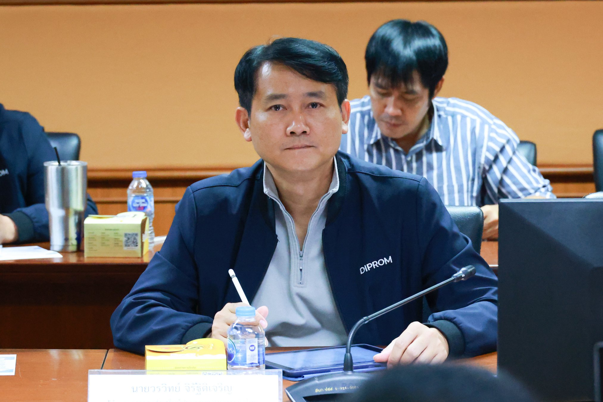 "ดีพร้อม" วิพากษ์ผลของคณะทำงานศึกษาปรับปรุงกฎหมายอุตสาหกรรม สภาผู้แทนราษฎร โชว์นโยบาย "รมต.เอกนัฏ" แนวทางการช่วยเหลือ Disrupted Industries อุตสาหกรรมที่หยุดชะงัก และการส่งเสริมเอสเอ็มอีเข้าสู่ยุค Digital Transformation