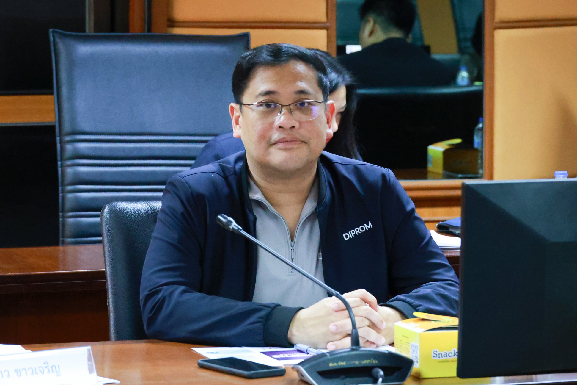 "ดีพร้อม" วิพากษ์ผลของคณะทำงานศึกษาปรับปรุงกฎหมายอุตสาหกรรม สภาผู้แทนราษฎร โชว์นโยบาย "รมต.เอกนัฏ" แนวทางการช่วยเหลือ Disrupted Industries อุตสาหกรรมที่หยุดชะงัก และการส่งเสริมเอสเอ็มอีเข้าสู่ยุค Digital Transformation